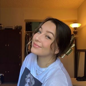 Meet your Posher, Leinette